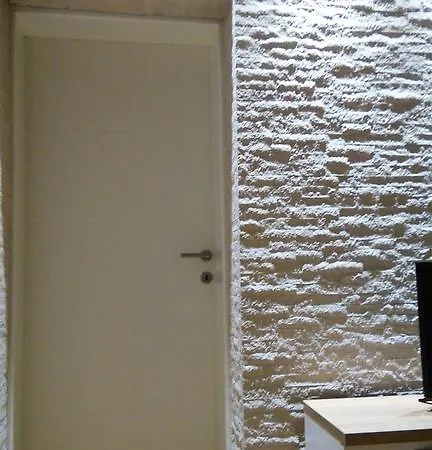 Apartment Salsa *